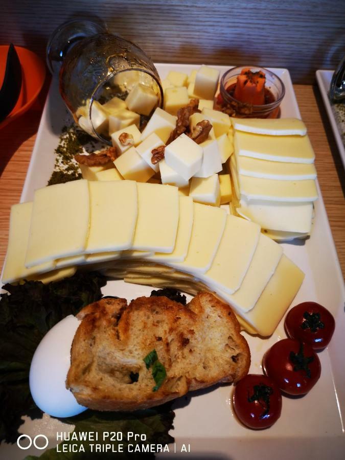 City Hotel 말마리스 외부 사진